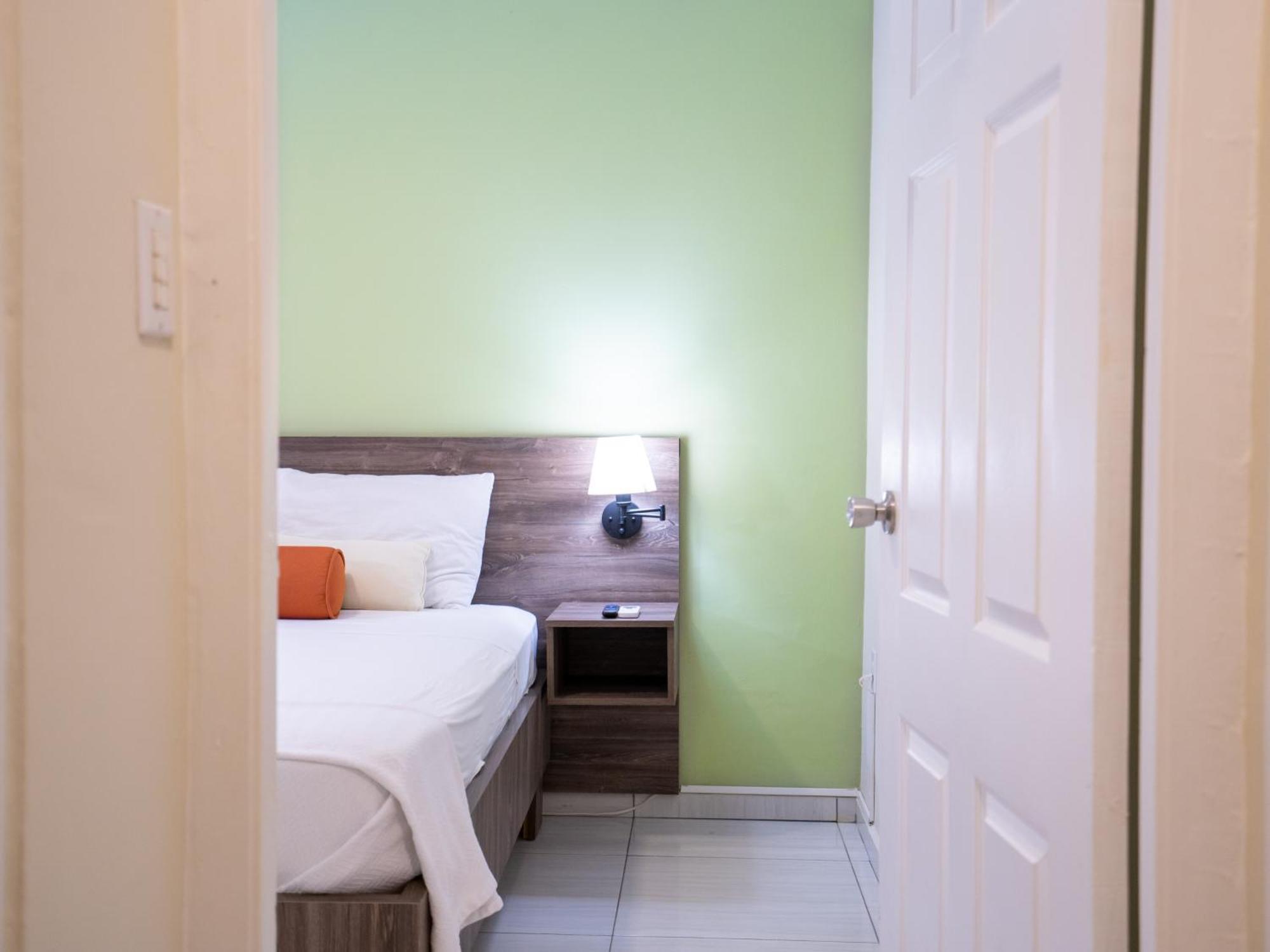 Delynne Boutique Hotel Willemstad Exterior foto